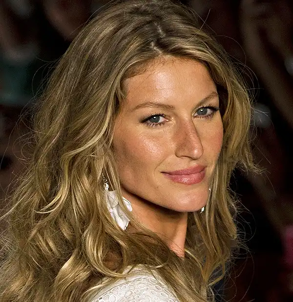Happy Birthday Gisele Bündchen