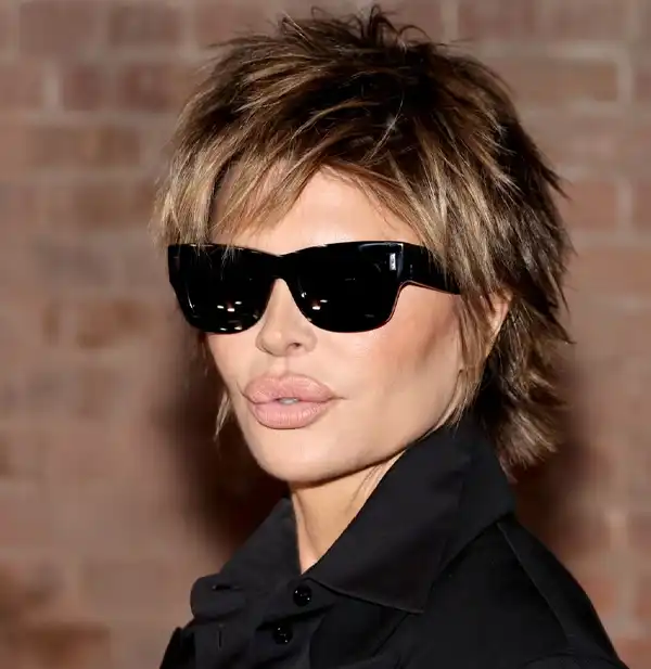Happy Birthday Lisa Rinna