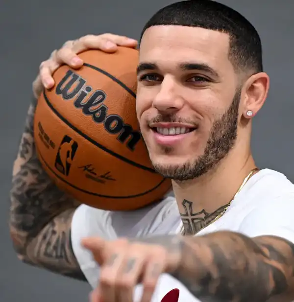 Happy Birthday Lonzo Ball