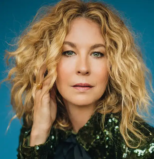 Happy Birthday Jenna Elfman